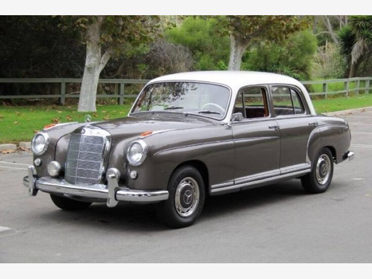 Thumbnail Photo undefined for 1958 Mercedes-Benz 220S